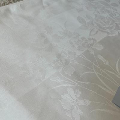 Waterford - Table Cloths #12