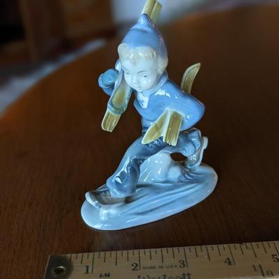 VINTAGE KUNST ILMENAU GDR CHILD SKIER PORCELAIN FIGURINE