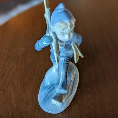 VINTAGE KUNST ILMENAU GDR CHILD SKIER PORCELAIN FIGURINE