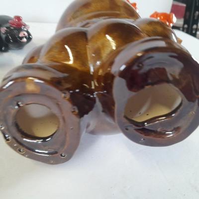 Vintage ceramic pigs salt & pepper shaker