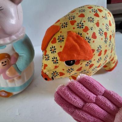 Pig toys for kids, vintage walking pig, books, plush and piggy bank