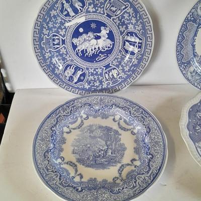 The Spode blue room collection plates - total of 4 (1)
