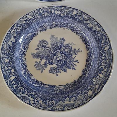 The Spode blue room collection plates - total of 4 (2)