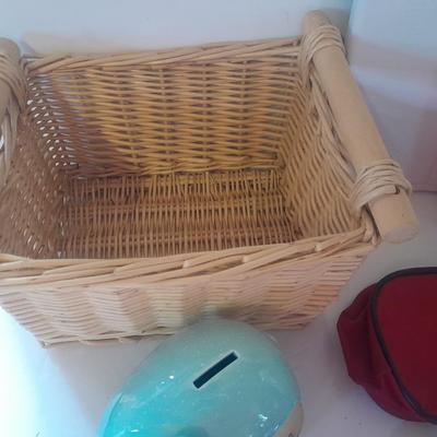Bath pigs, health o meter digital scale and other Bath decor and needs