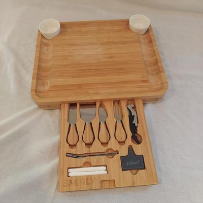 Smirly Charcuterie Cheese Board (K-BBL)