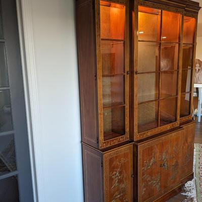Stunning Drexel Heritage Lit Asian Chinoiserie Breakfront