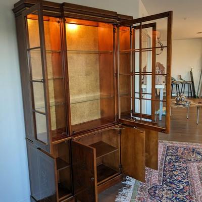 Stunning Drexel Heritage Lit Asian Chinoiserie Breakfront