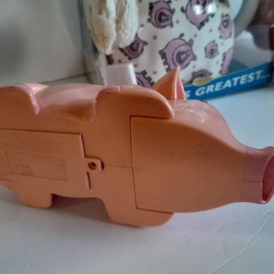 Pig lamp, piggy bank, and more pigs