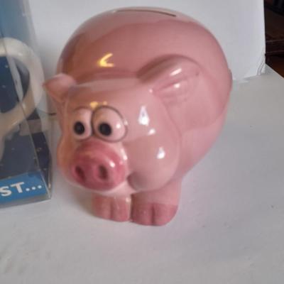Pig lamp, piggy bank, and more pigs