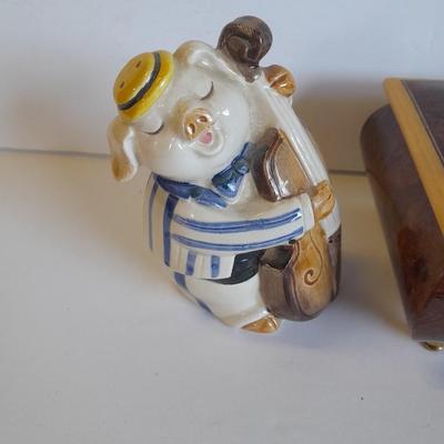 Music box Jewlery box with instrument on top, Pigs playing instruments, and conductor pig