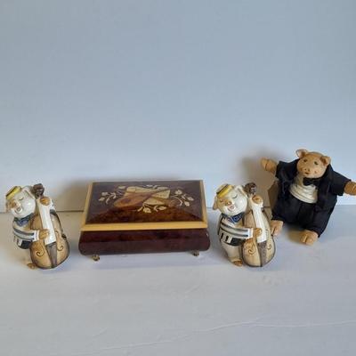 Music box Jewlery box with instrument on top, Pigs playing instruments, and conductor pig