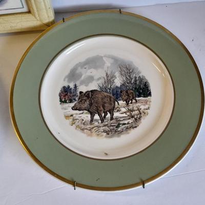 Two Classic Heritage Green collector's plates, Elk and Boar with framed wall art