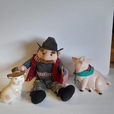 Ganz Talking American Cowboy with his cowboy pigs
