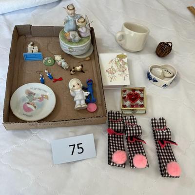 Precious Moments Figurine & Trinkets
