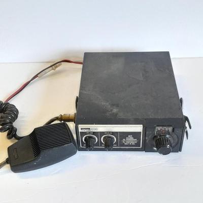 Montgomery Ward CB radio model GEN 696A