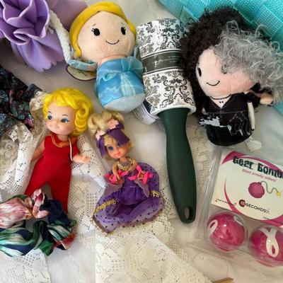 Dolls & Laundry Items