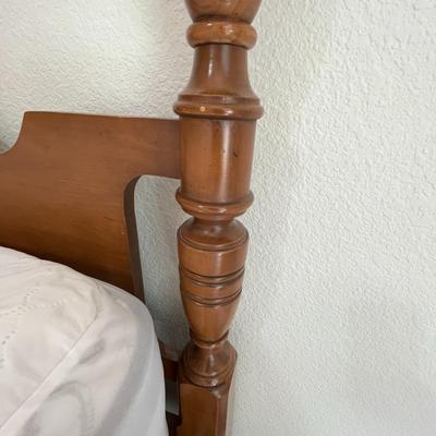 Four Poster Bed w/ Mattress
