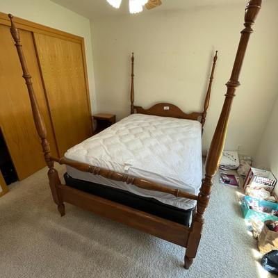 Four Poster Bed w/ Mattress