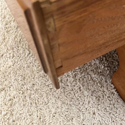 Nightstand/Side table