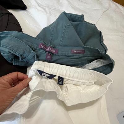Women's Pants & Slacks