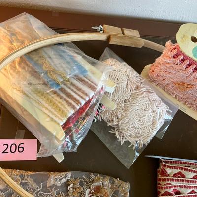Edging material & Quilting hoop