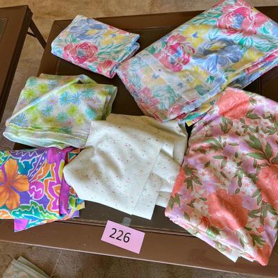 Floral print material
