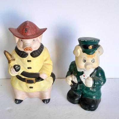 Pigs with a profession, First responder Pigs Firefighter and Officer