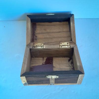 Pig musical box, treasure box, and pig figure