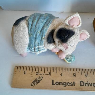 Pig musical box, treasure box, and pig figure
