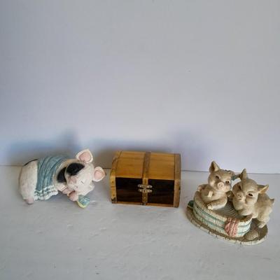Pig musical box, treasure box, and pig figure