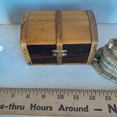 Pig musical box, treasure box, and pig figure