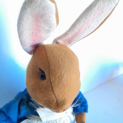 RARE Vintage Kersa Germany Female Rabbit collectible with metal foot tag