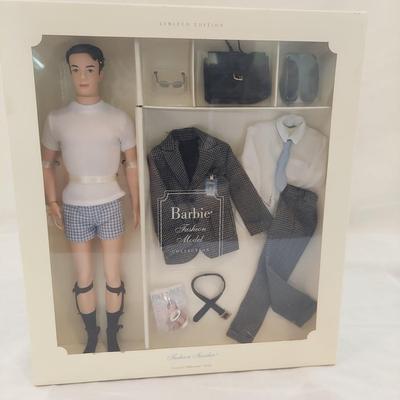 Limited Ed. Silkstone Fashion Insider Ken Doll for Barbie(GR-BBL)
