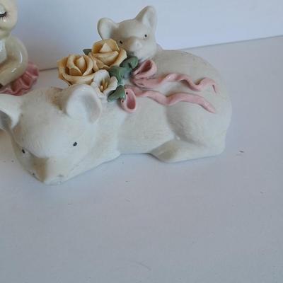 More pigs! Collectible pigs ballerina pig salt & pepper and others