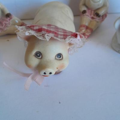 More pigs! Collectible pigs ballerina pig salt & pepper and others
