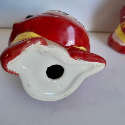 Pig salt and pepper shakers