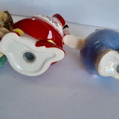 Pig salt and pepper shakers and figures