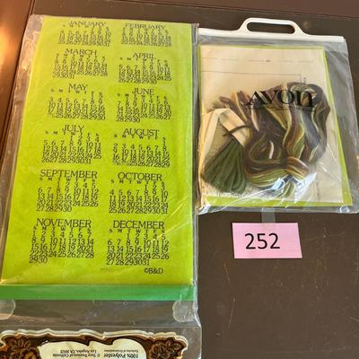 Vintage sewing kits!