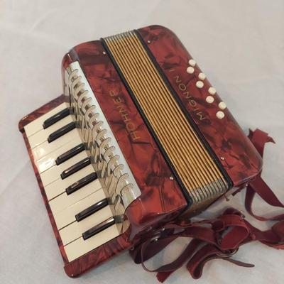 Vintage Hohner Mignon I Accordion (GR-BBL)