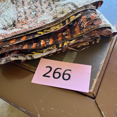 Cotton Barkcloth type Hawaiian print