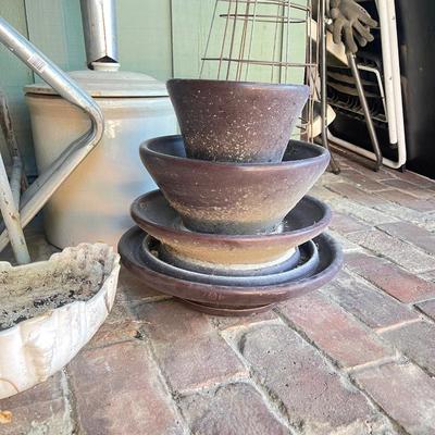 Outdoor pots and table