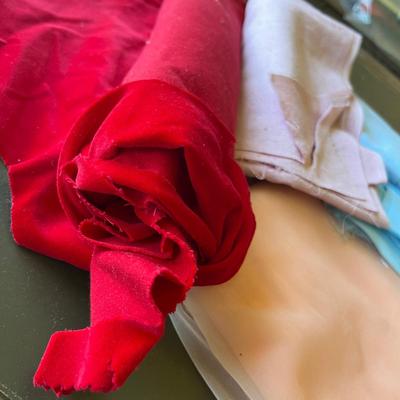 Solid color material