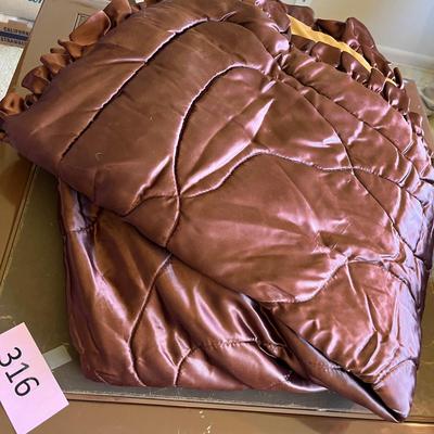 Vintage Satin style Comforters