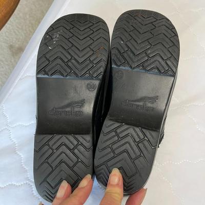 Women's Black Dress Shoes