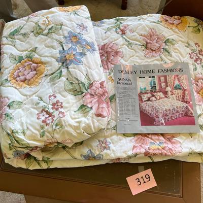 Floral Print Quilted Comforter