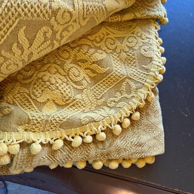 Vintage bed spread w/ Pom Pom edging