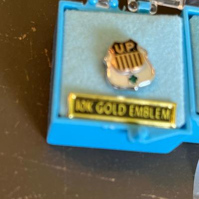 Union Pacific 10K Gold Ward Pins