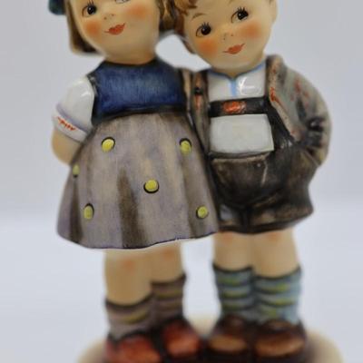 HUMMEL - Two Figurines