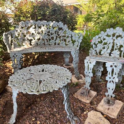 Vintage Wrought Iron Grape & Leaf Vine Lawn Furniture