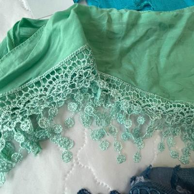 Lightweight Scarves